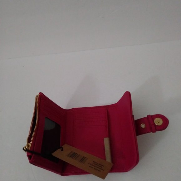 Steve Madden Bellison Fuchsia Flap Wallet - Picture 12 of 13